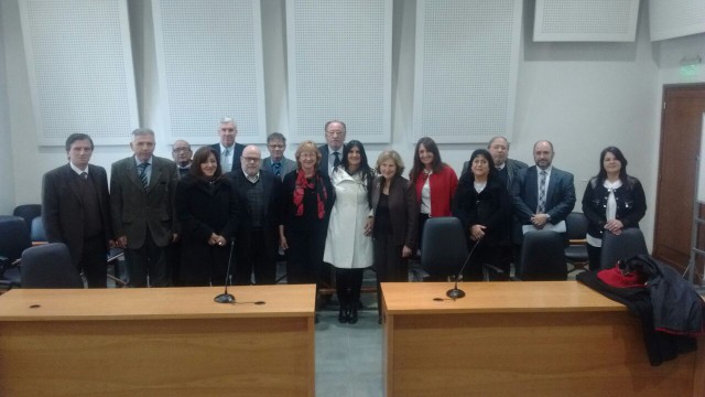 11. Con jueces penales