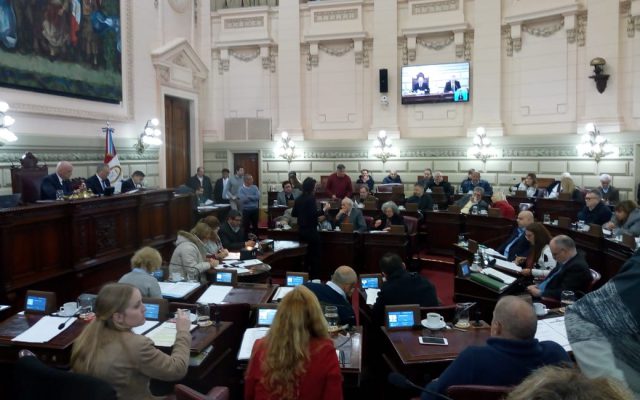 Santa Fe: media sanción a la ley de Juicio por Jurados