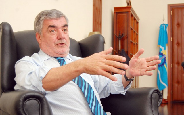 El gobernador de Chubut enviará a la legislatura un proyecto de Ley de Juicio por Jurados